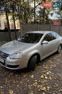 Седан Volkswagen Jetta 2006 в Львове