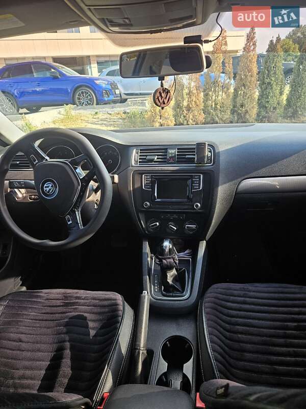 Седан Volkswagen Jetta 2017 в Дніпрі фото 11 Седан Volkswagen Jetta 2017 в Дніпрі
