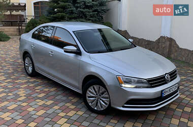 Седан Volkswagen Jetta 2015 в Миколаєві