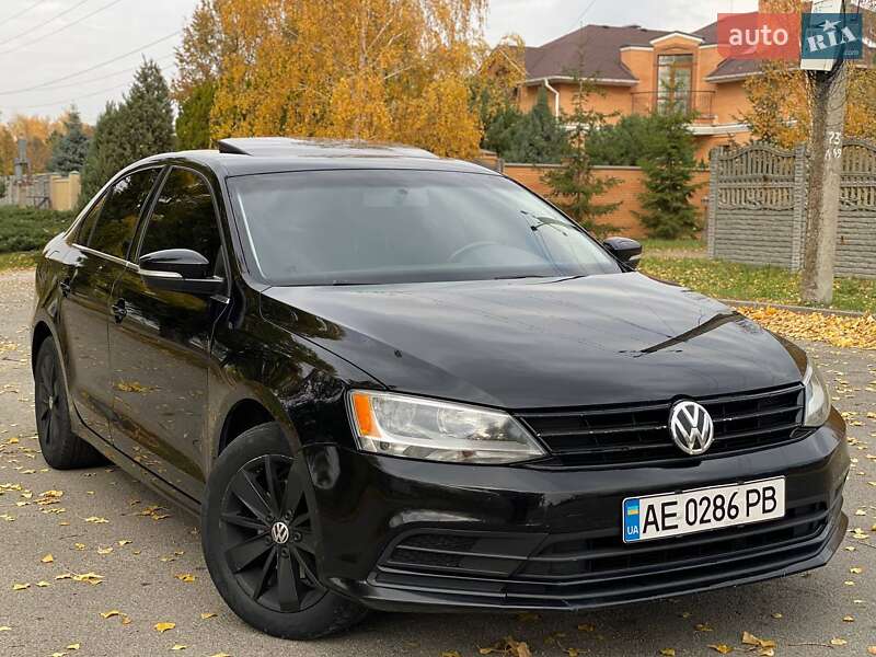Седан Volkswagen Jetta 2016 в Днепре