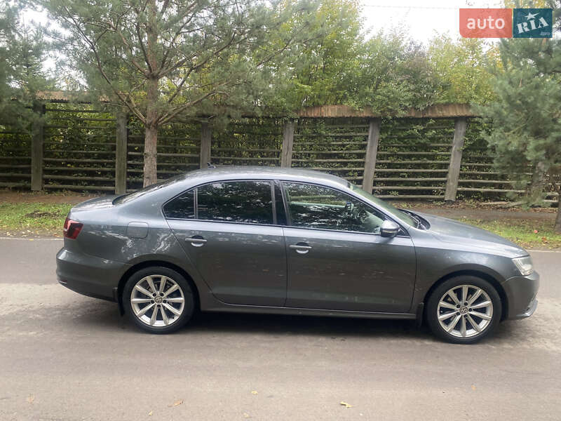 Седан Volkswagen Jetta 2016 в Ужгороде фото 16 Седан Volkswagen Jetta 2016 в Ужгороде