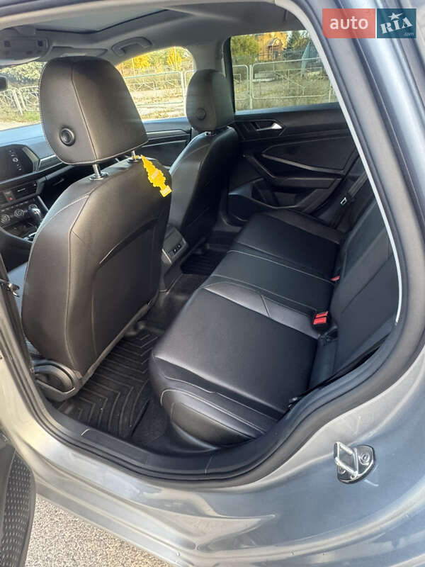 Седан Volkswagen Jetta 2019 в Черкассах