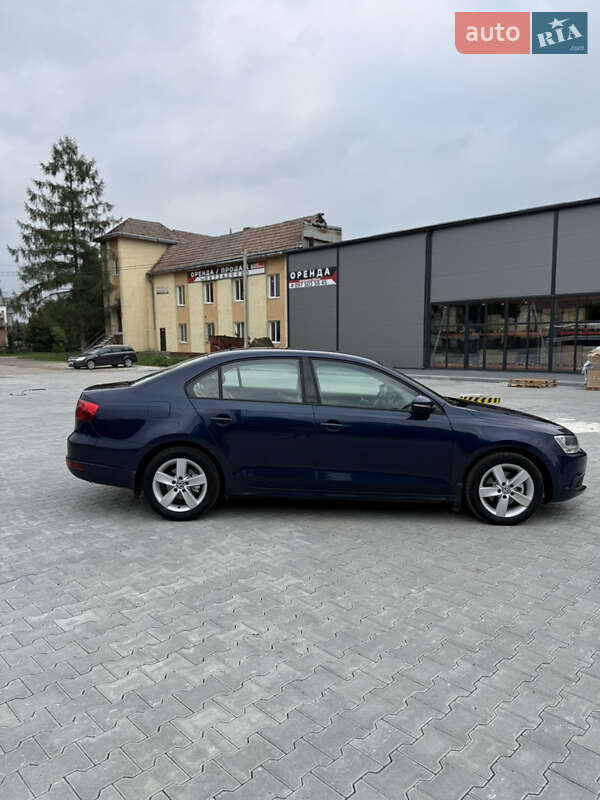 Седан Volkswagen Jetta 2011 в Калуше