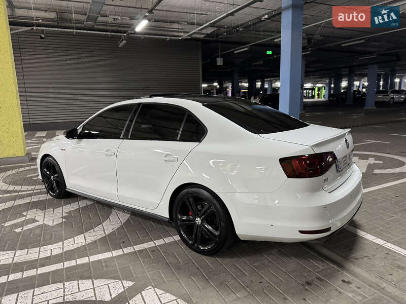 Седан Volkswagen Jetta 2017 в Киеве фото 6 Седан Volkswagen Jetta 2017 в Киеве