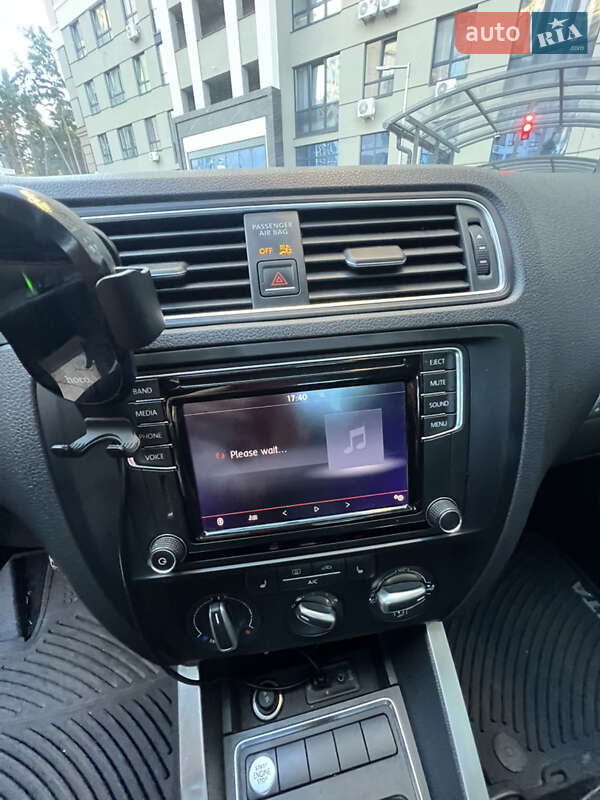 Седан Volkswagen Jetta 2016 в Ірпені фото 18 Седан Volkswagen Jetta 2016 в Ірпені