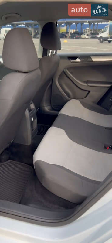 Седан Volkswagen Jetta 2017 в Киеве