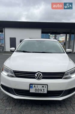 Седан Volkswagen Jetta 2012 в Києві
