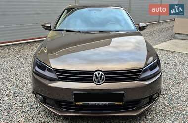 Седан Volkswagen Jetta 2013 в Киеве