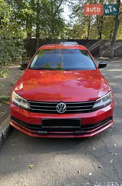 Седан Volkswagen Jetta 2015 в Кропивницком