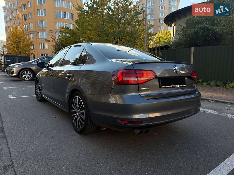 Седан Volkswagen Jetta 2015 в Киеве фото 3 Седан Volkswagen Jetta 2015 в Киеве
