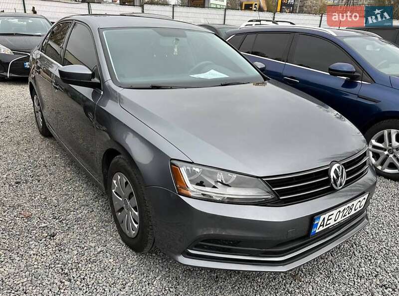 Седан Volkswagen Jetta 2017 в Львове