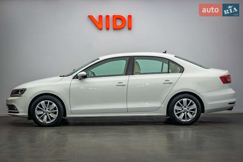 Седан Volkswagen Jetta 2016 в Киеве фото 3 Седан Volkswagen Jetta 2016 в Киеве