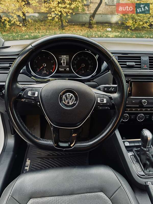 Седан Volkswagen Jetta 2014 в Киеве фото 11 Седан Volkswagen Jetta 2014 в Киеве