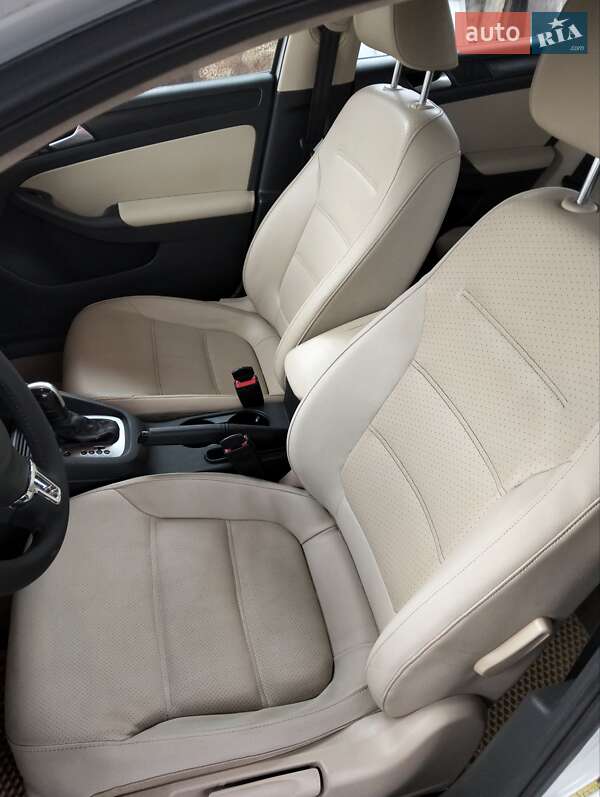 Седан Volkswagen Jetta 2013 в Конотопе фото 38 Седан Volkswagen Jetta 2013 в Конотопе