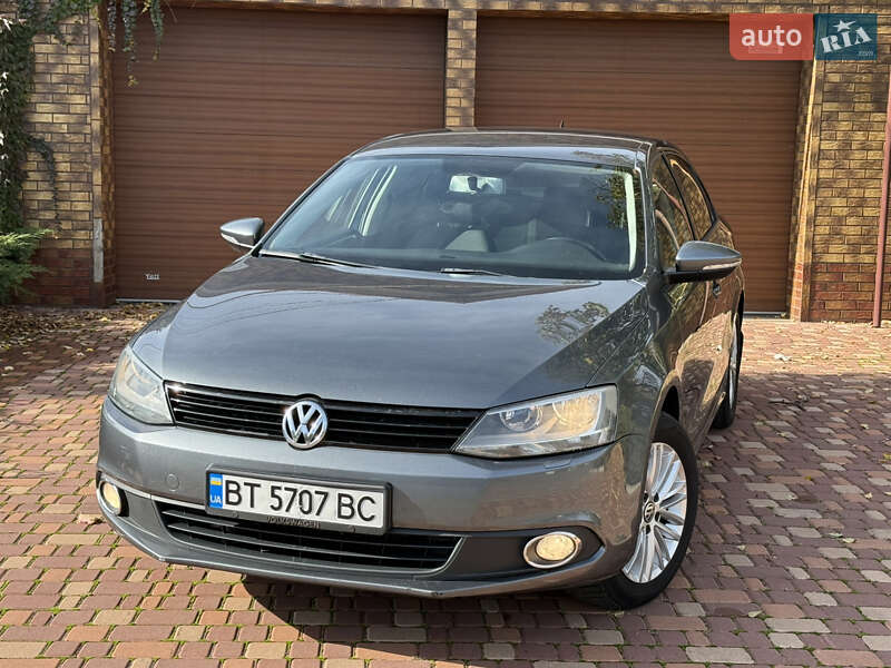Седан Volkswagen Jetta 2012 в Одессе