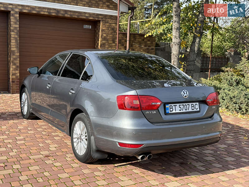 Седан Volkswagen Jetta 2012 в Одессе