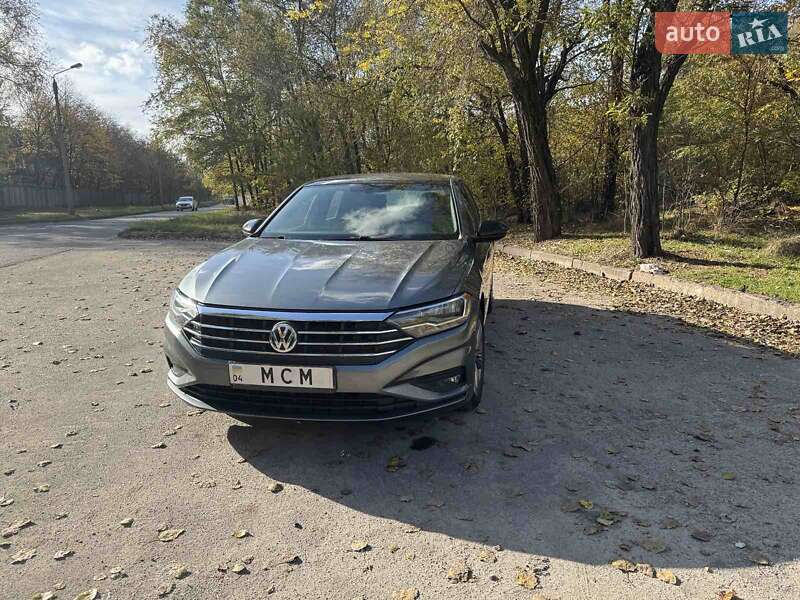 Седан Volkswagen Jetta 2019 в Киеве фото Седан Volkswagen Jetta 2019 в Киеве