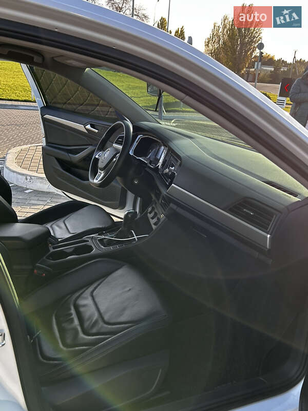 Седан Volkswagen Jetta 2019 в Одессе