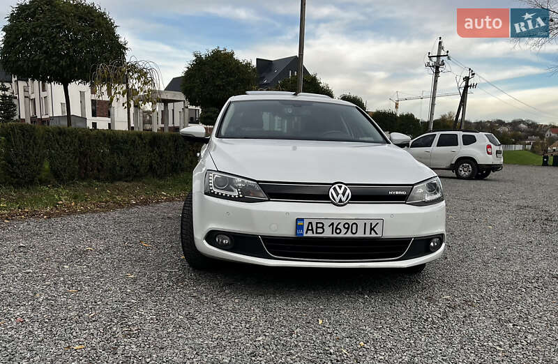 Седан Volkswagen Jetta 2013 в Умані