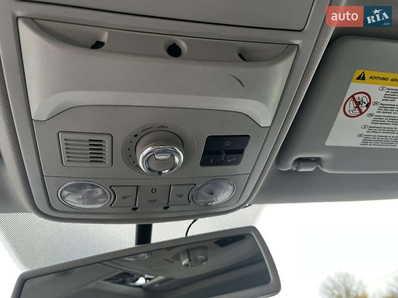 Седан Volkswagen Jetta 2013 в Умані