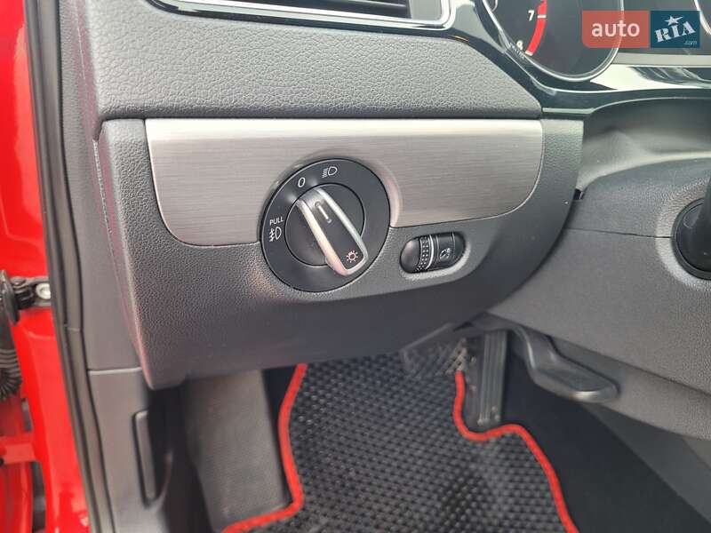 Седан Volkswagen Jetta 2016 в Тернополе фото 23 Седан Volkswagen Jetta 2016 в Тернополе