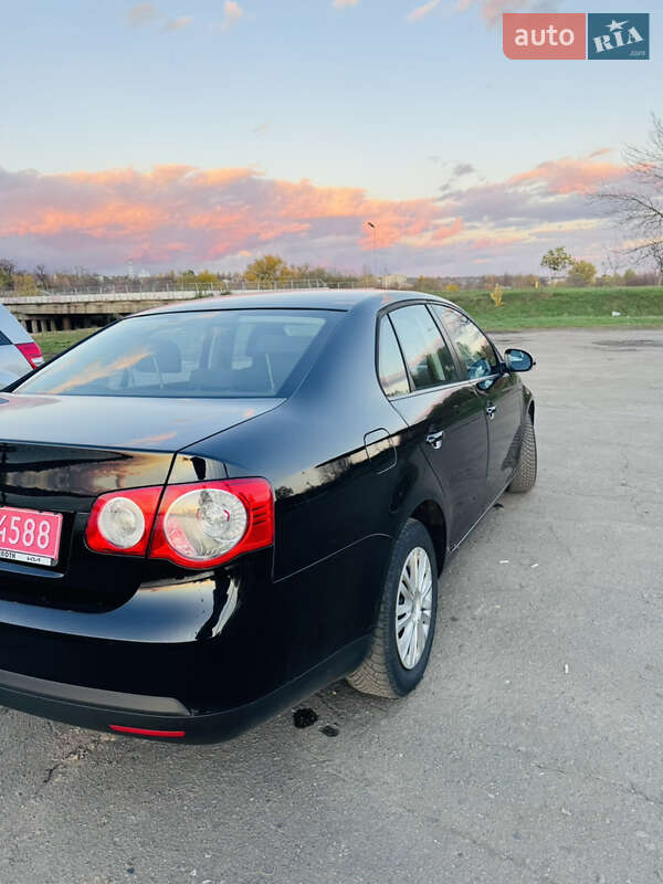 Седан Volkswagen Jetta 2010 в Балте