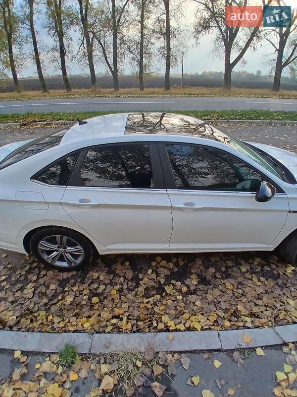Седан Volkswagen Jetta 2019 в Ромнах фото 3 Седан Volkswagen Jetta 2019 в Ромнах