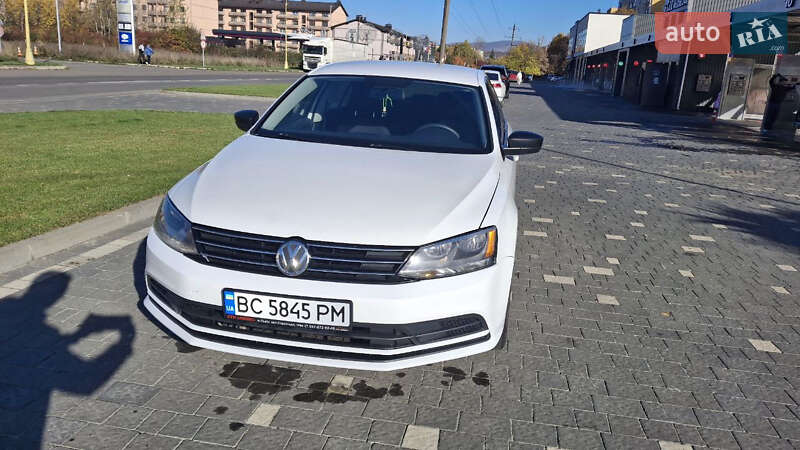 Седан Volkswagen Jetta 2016 в Ужгороде