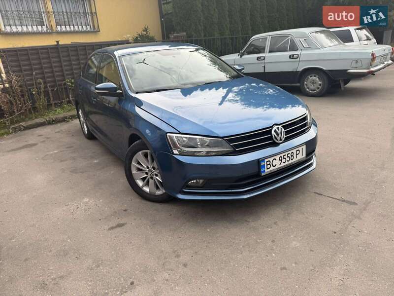 Седан Volkswagen Jetta 2014 в Львові