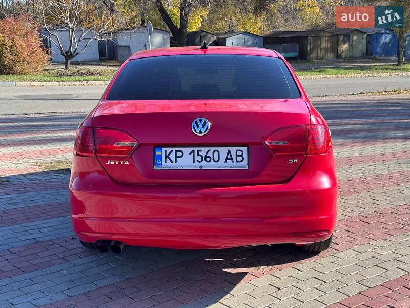Седан Volkswagen Jetta 2012 в Запоріжжі