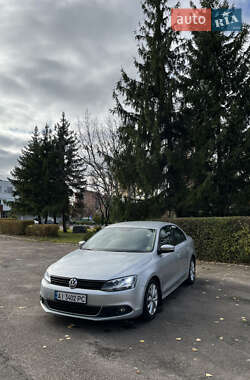 Седан Volkswagen Jetta 2011 в Обухові