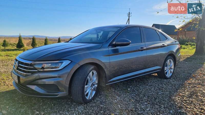Седан Volkswagen Jetta 2018 в Самборі