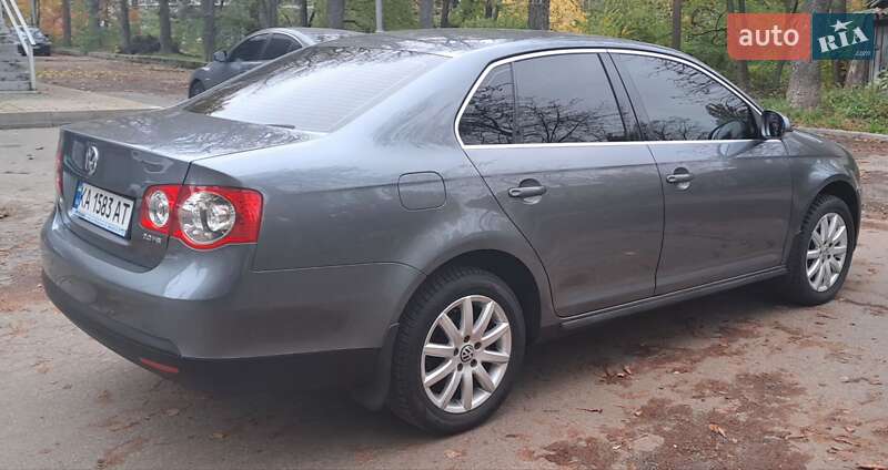 Седан Volkswagen Jetta 2006 в Києві фото 8 Седан Volkswagen Jetta 2006 в Києві