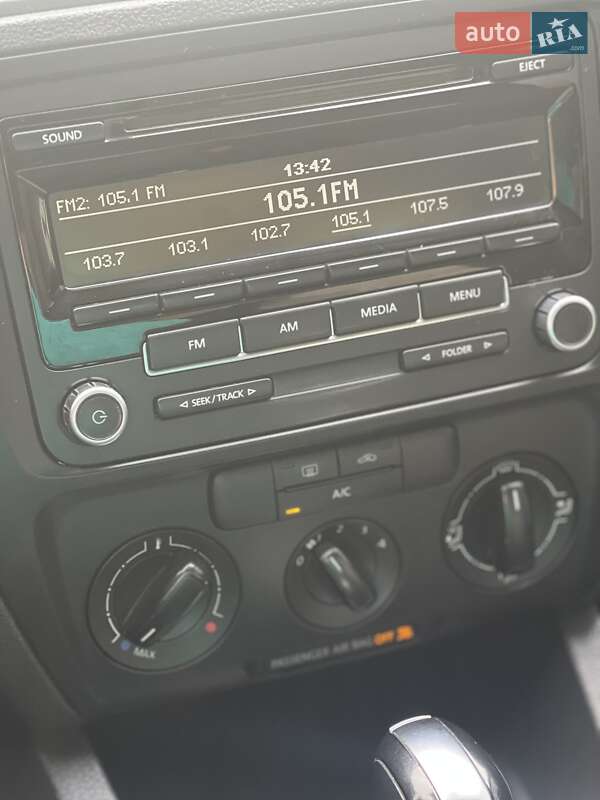 Седан Volkswagen Jetta 2012 в Запорожье