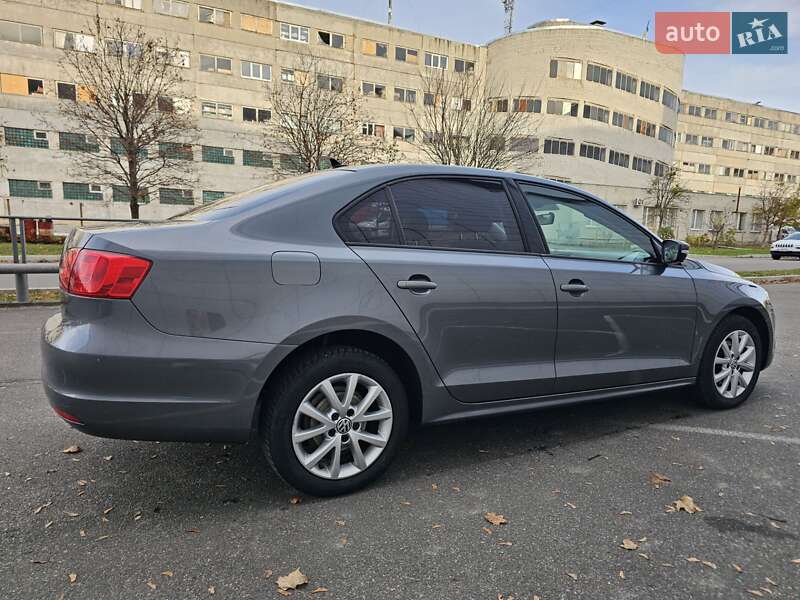 Седан Volkswagen Jetta 2011 в Броварах