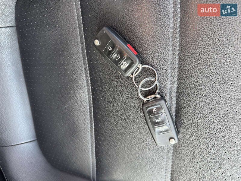 Седан Volkswagen Jetta 2012 в Хмельницком