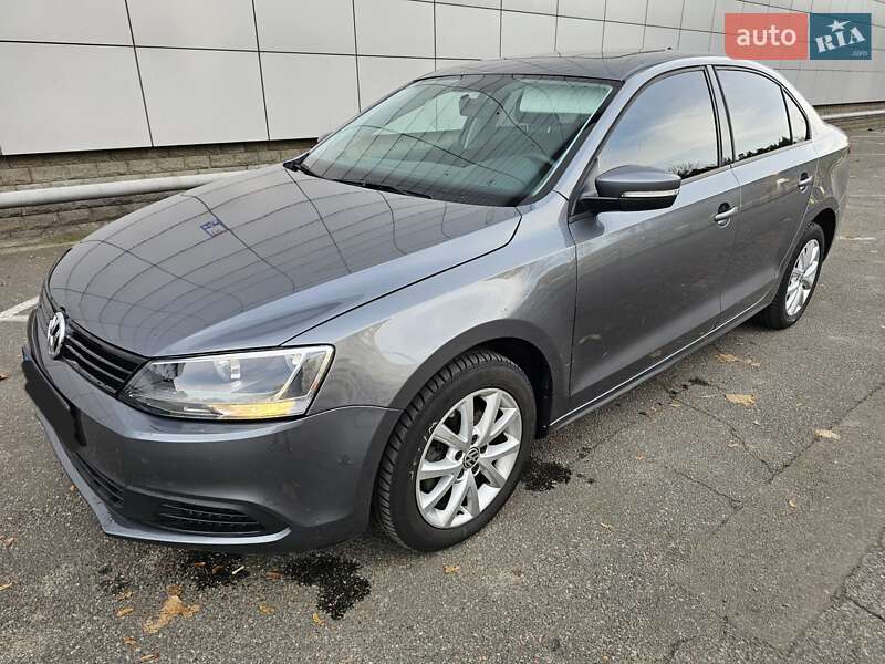 Седан Volkswagen Jetta 2011 в Броварах