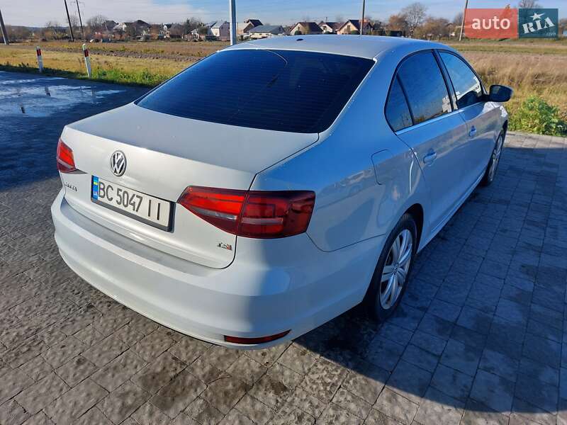 Седан Volkswagen Jetta 2016 в Львові фото 11 Седан Volkswagen Jetta 2016 в Львові