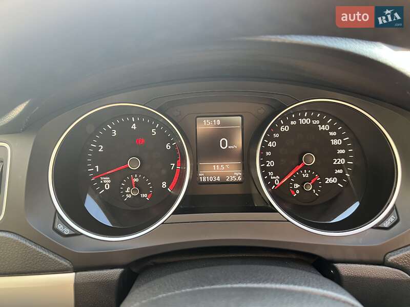 Седан Volkswagen Jetta 2014 в Хмельницком