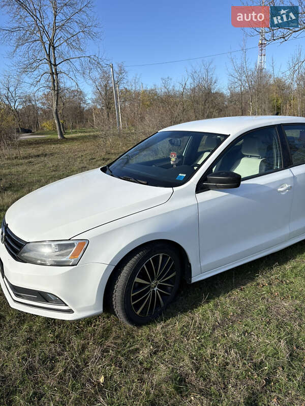Седан Volkswagen Jetta 2015 в Кропивницькому фото 2 Седан Volkswagen Jetta 2015 в Кропивницькому