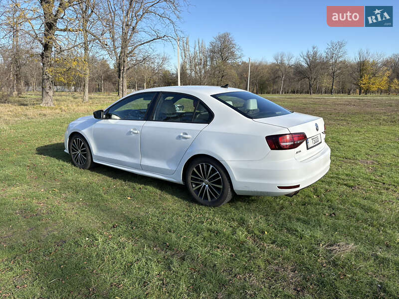 Седан Volkswagen Jetta 2015 в Кропивницькому фото 5 Седан Volkswagen Jetta 2015 в Кропивницькому