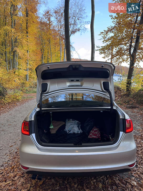 Седан Volkswagen Jetta 2013 в Винниках фото 2 Седан Volkswagen Jetta 2013 в Винниках