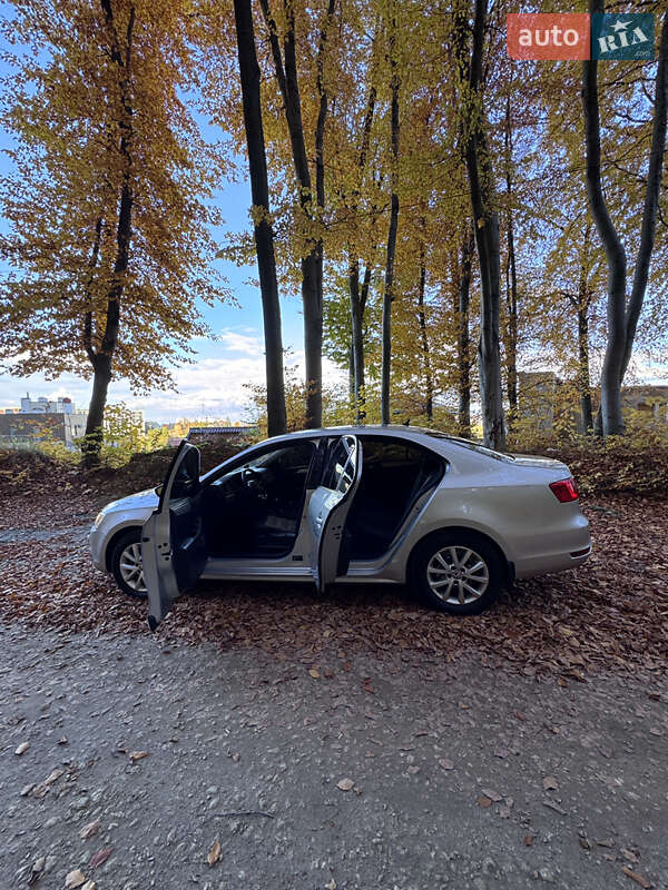 Седан Volkswagen Jetta 2013 в Винниках фото 17 Седан Volkswagen Jetta 2013 в Винниках