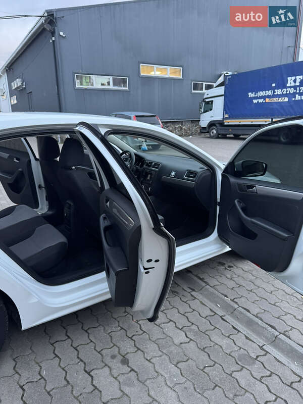 Седан Volkswagen Jetta 2017 в Стрию фото 16 Седан Volkswagen Jetta 2017 в Стрию