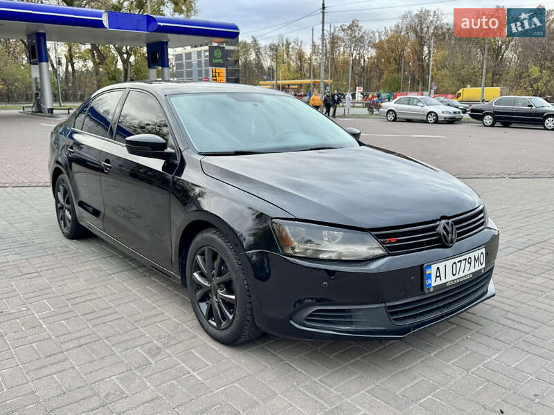 Седан Volkswagen Jetta 2014 в Киеве