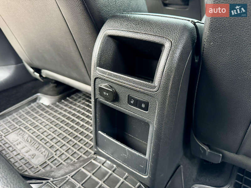 Седан Volkswagen Jetta 2014 в Киеве