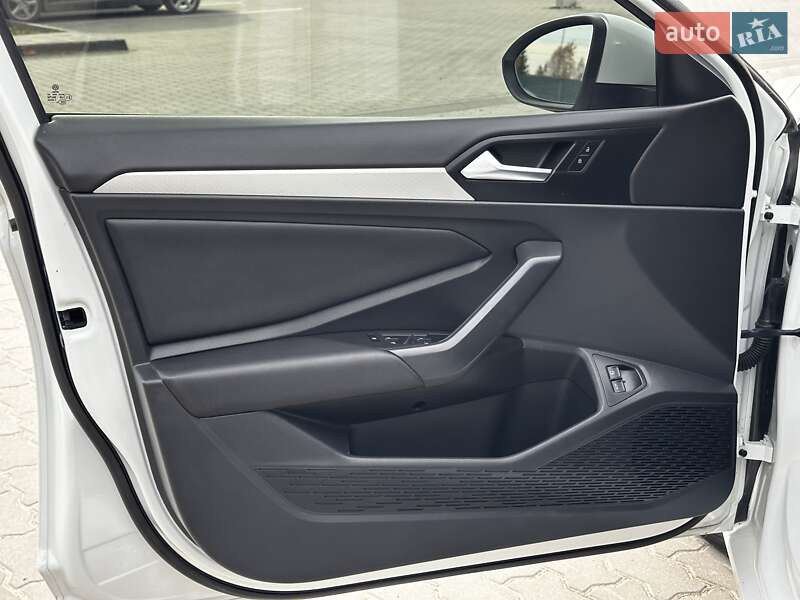 Седан Volkswagen Jetta 2020 в Львове фото 14 Седан Volkswagen Jetta 2020 в Львове
