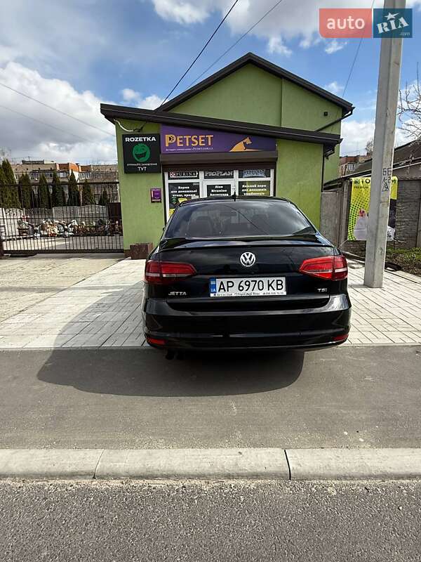 Седан Volkswagen Jetta 2016 в Броварах