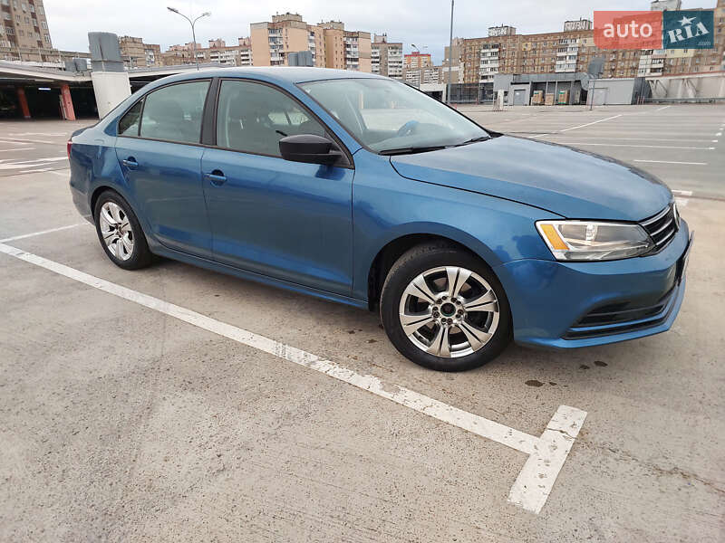 Седан Volkswagen Jetta 2015 в Киеве фото 2 Седан Volkswagen Jetta 2015 в Киеве
