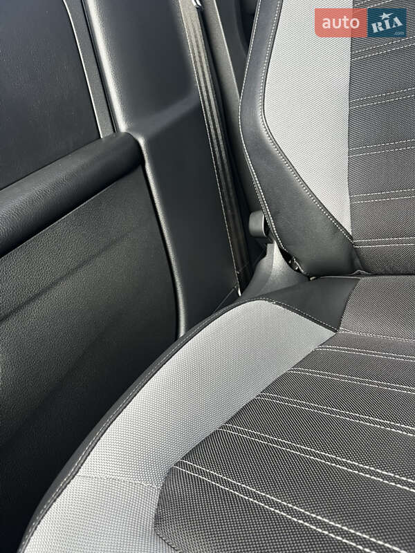 Седан Volkswagen Jetta 2016 в Харькове фото 13 Седан Volkswagen Jetta 2016 в Харькове